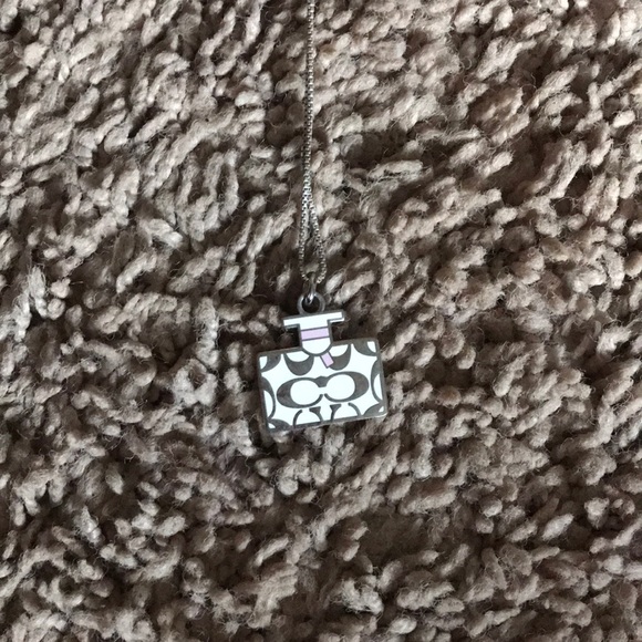 Coach necklace - Picture 2 of 6